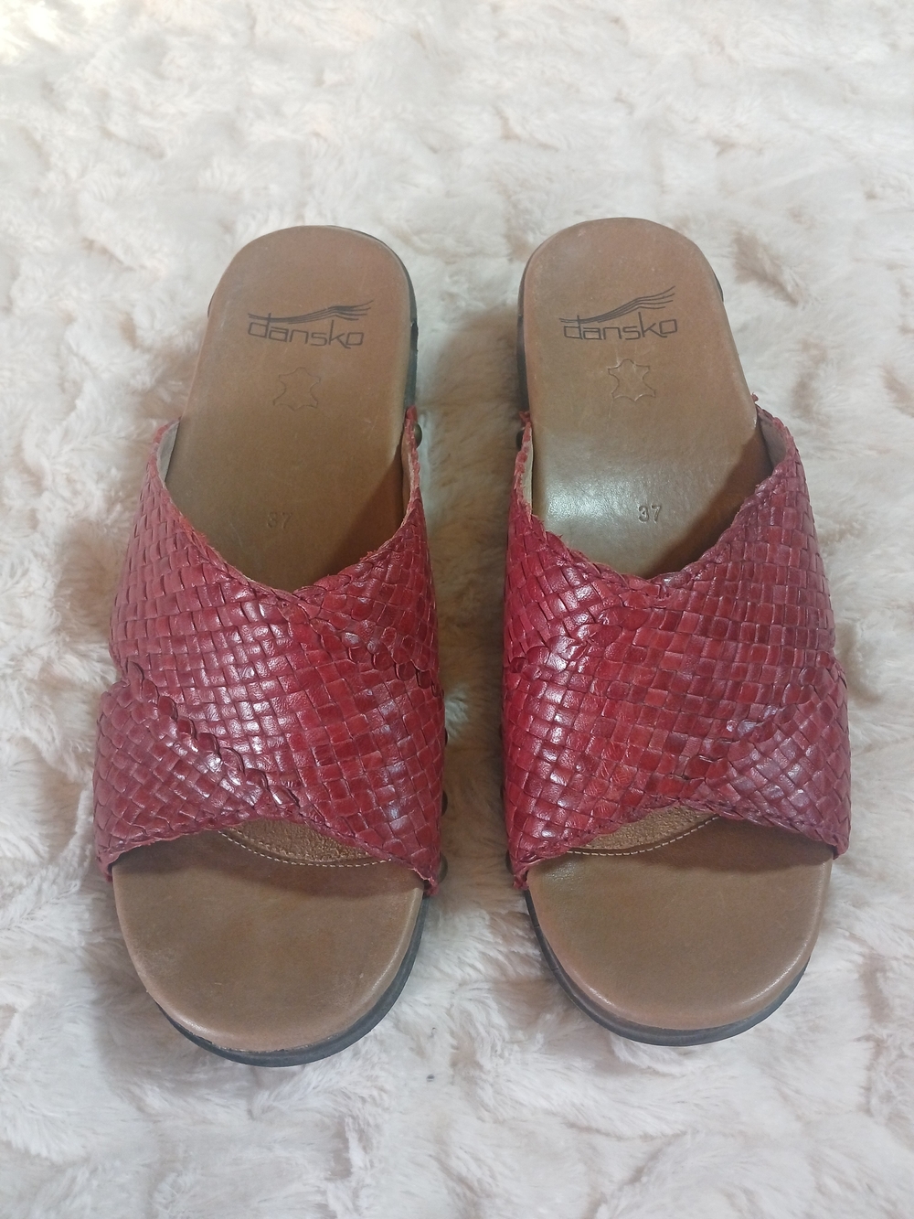 Womens Dansko Mila Red Leather Slip On Sandals Size 37